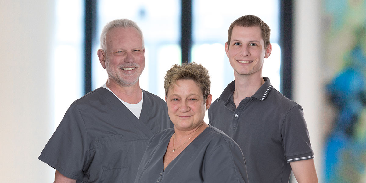 Zahnheilkunde Heugel - Moers - Dentallabor Team der Zahnarztpraxis Dr. Andrea Kothe-Heugel Zahnheilkunde in Moers